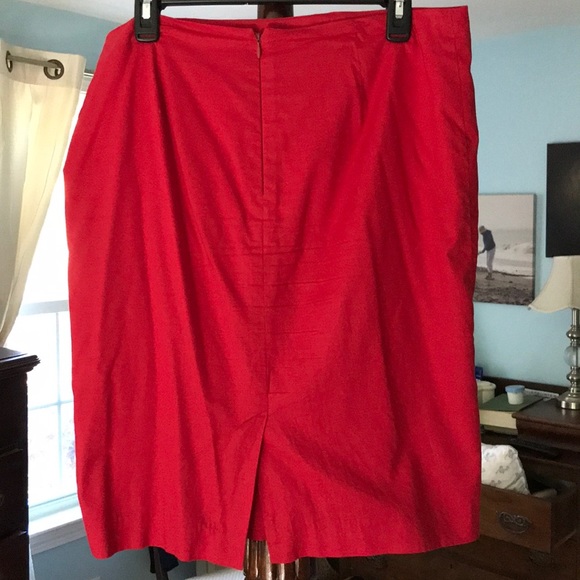 Talbots A line embroidered lined skirt in EUC. - Picture 2 of 5